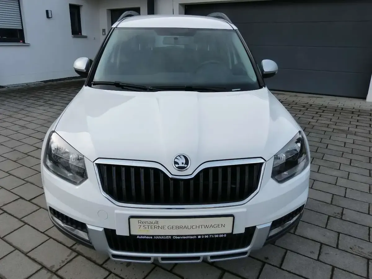 Używany Skoda Yeti Active 110 KM (80 kW) 2014 Biały SUV