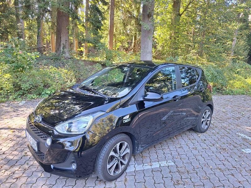 Gebraucht Hyundai i10 YES! 87 PS (63 kW) 2018 Schwarz Kleinwagen