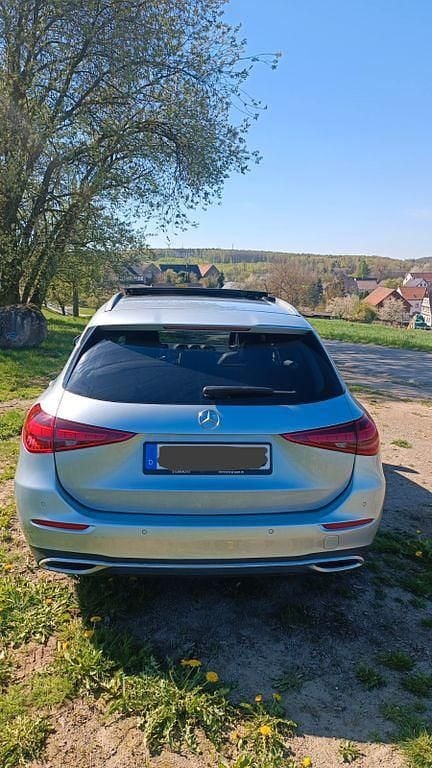 Gebraucht Mercedes C180 170 PS (125 kW) 2023 Silber Limousine