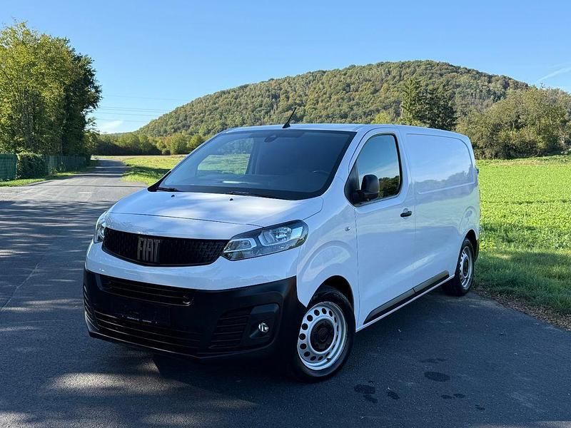 Weiß Gebraucht 2022 Fiat Scudo Van / Kleinbus | 13.999 € (Fairer Preis) - Bild 1/4