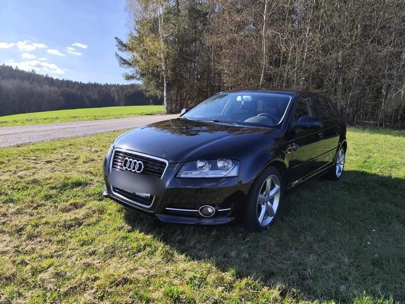 Schwarz Gebraucht 2011 Audi A3 Limousine | 4.800 € (Fairer Preis) - Bild 1/4