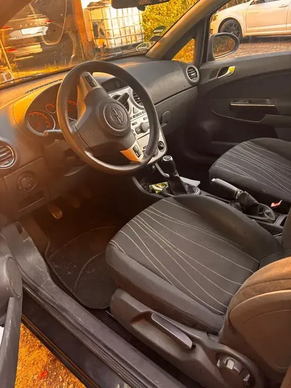 Gebraucht Opel Corsa 80 PS (58 kW) 2008 Schwarz Kleinwagen
