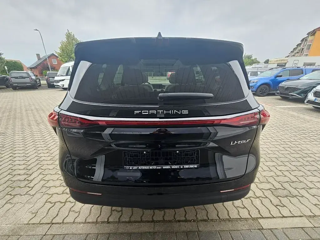 Neu DFSK Forthing 4 177 PS (130 kW) 2026 Schwarz Van / Kleinbus
