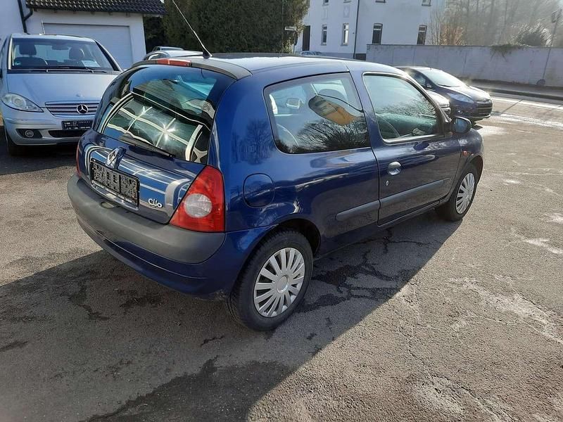 Gebraucht Renault Clio II Authentique 58 PS (42 kW) 2002 Blau Limousine