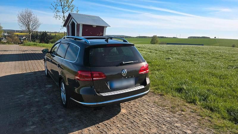 Gebraucht VW Passat 211 PS (155 kW) 2014 Braun Kombi