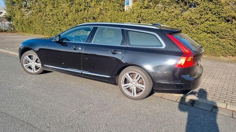 Gebraucht Volvo V90 Inscription 235 PS (172 kW) 2016 Schwarz Kombi