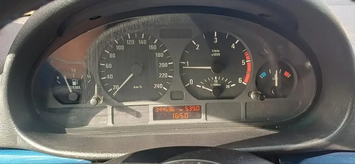 Gebraucht BMW 320 150 PS (110 kW) 2002 Blau Kombi