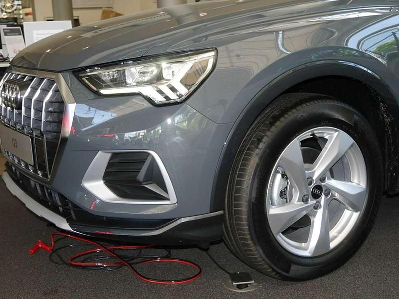 Gebraucht Audi Q3 Advanced Plus 150 PS (110 kW) 2024 Grau SUV