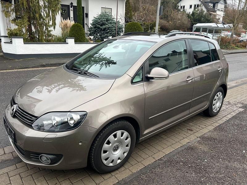 Braun Gebraucht 2010 VW Golf VI Team Kleinwagen | 6.700 € (Guter Preis) - Bild 1/4