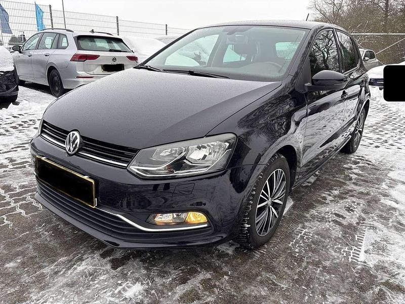 Deep black perleffekt Gebraucht 2016 VW Polo Allstar Kleinwagen | 8.990 € (Fairer Preis) - Bild 1/4
