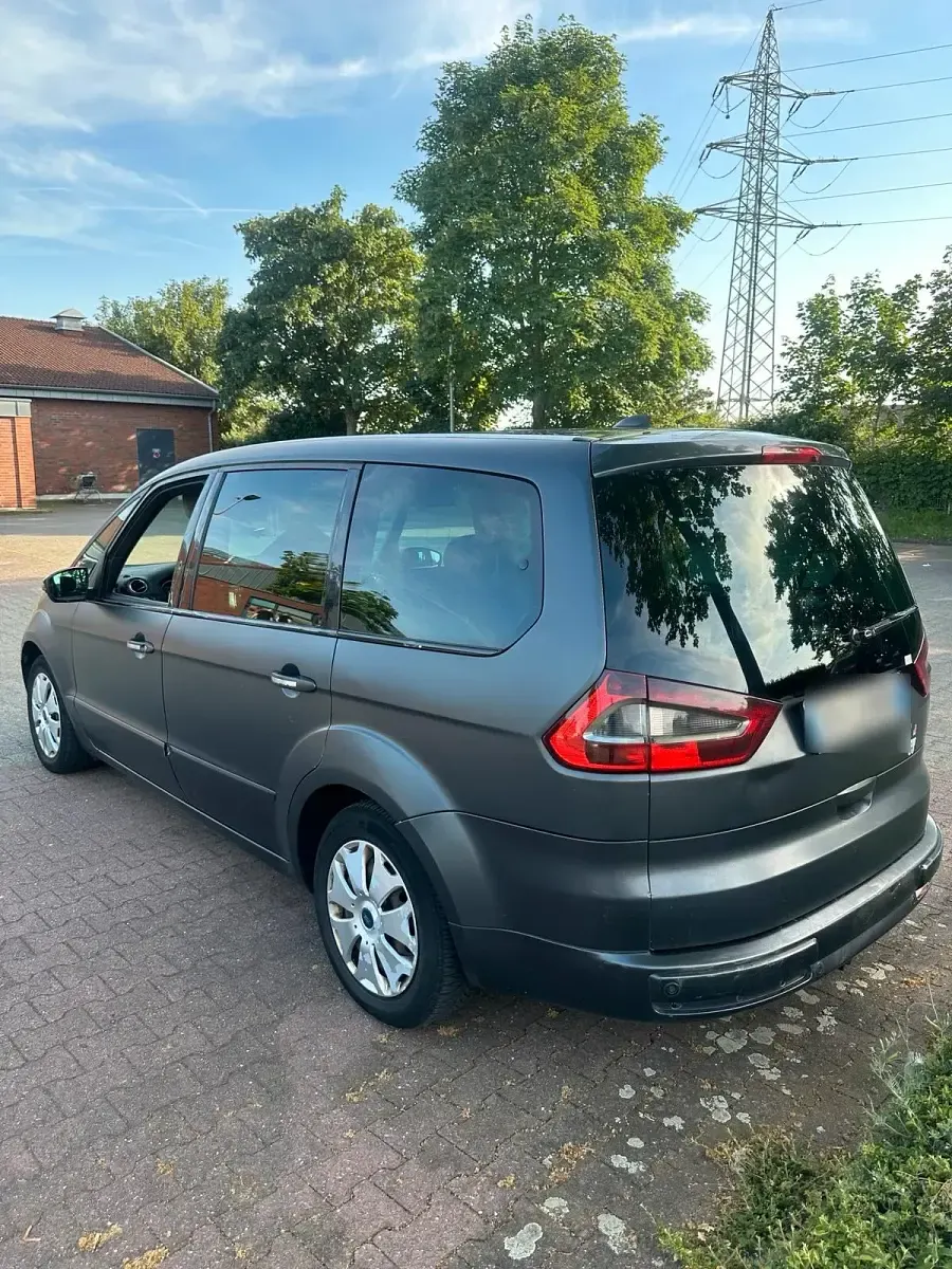 Gebraucht Ford Galaxy 163 PS (119 kW) 2009 Schwarz Van / Kleinbus