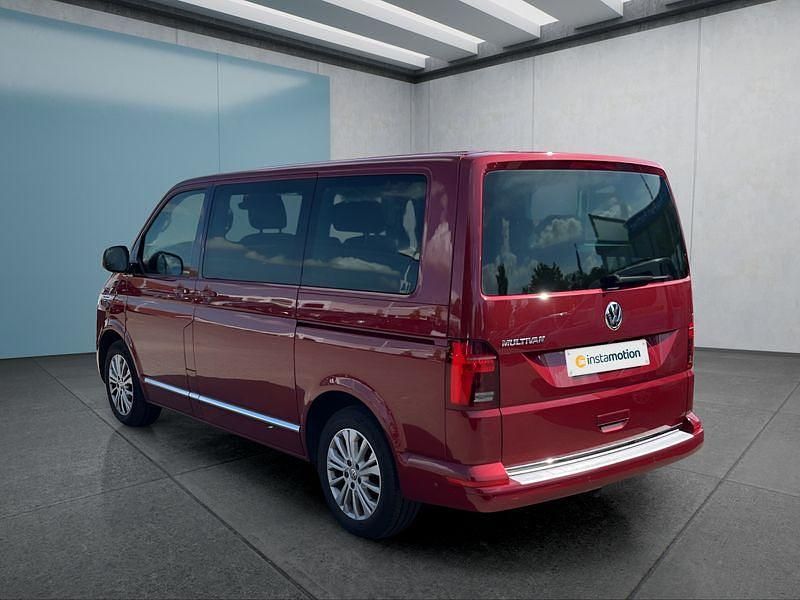 Second-hand VW Multivan 199 CP (146 kW) 2021 Roșu Monovolum