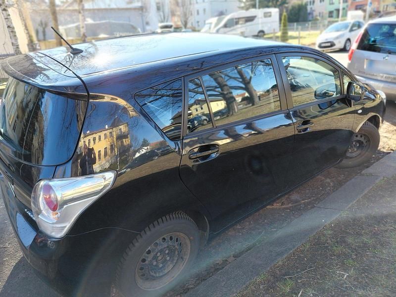 Gebraucht Toyota Verso 2009 Schwarz Van / Kleinbus