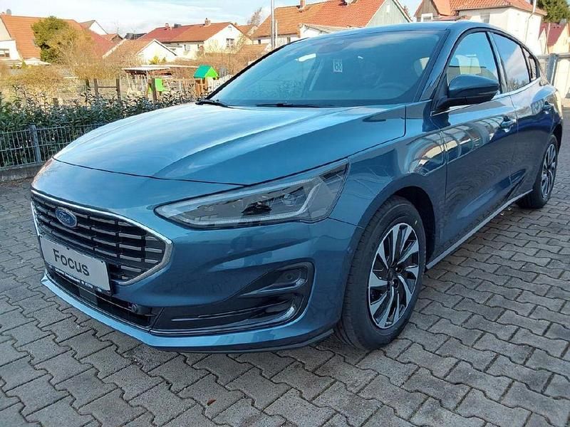 Neu Ford Focus Titanium X 155 PS (114 kW) 2026 Blau Limousine