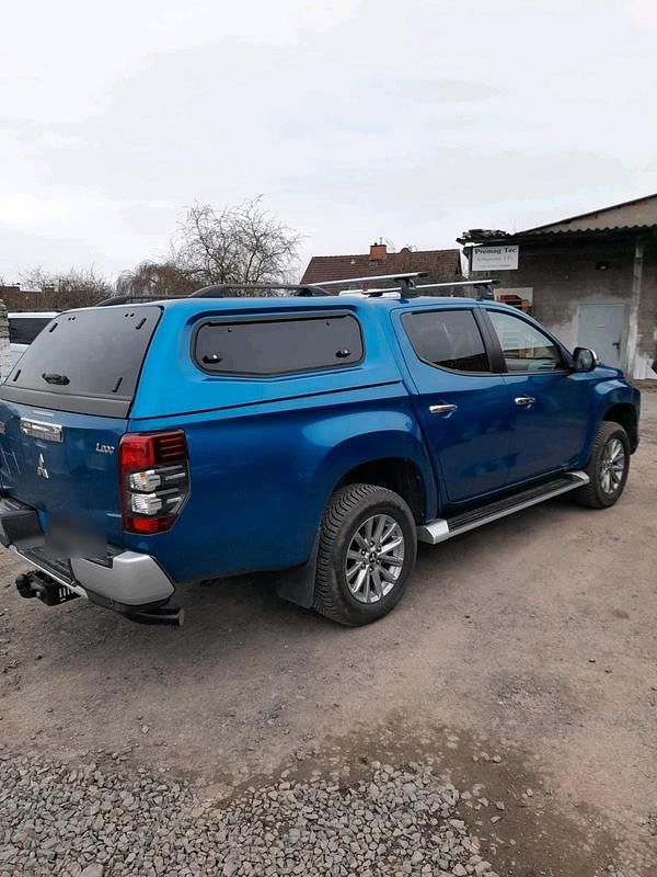 Gebraucht Mitsubishi L200 150 PS (110 kW) 2020 Blau Pickup