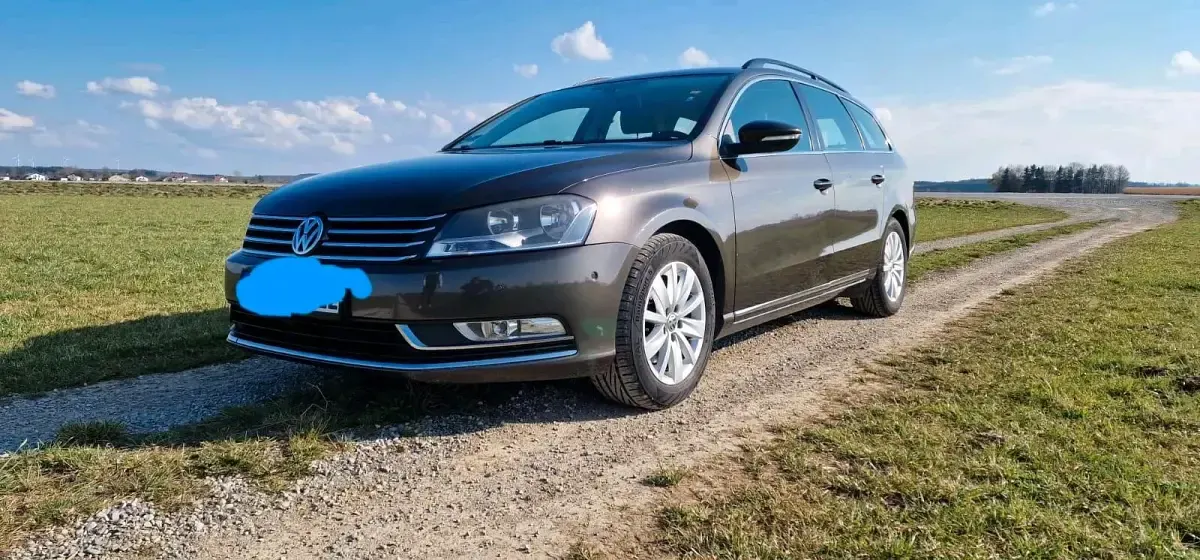 Usata VW Passat 170 CV (125 kW) 2012 Marrone Station wagon