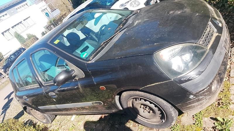 Gebraucht Renault Clio II 75 PS (55 kW) 2002 Schwarz Kleinwagen