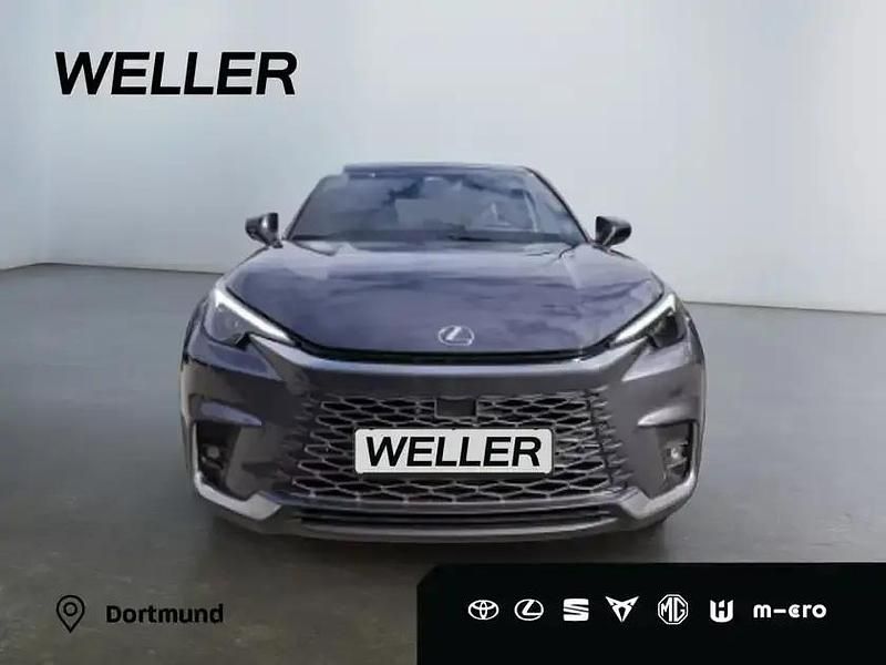 Neu Lexus LBX E-FOUR 136 PS (100 kW) 2025 Obsidiangrauschwarz metallic SUV