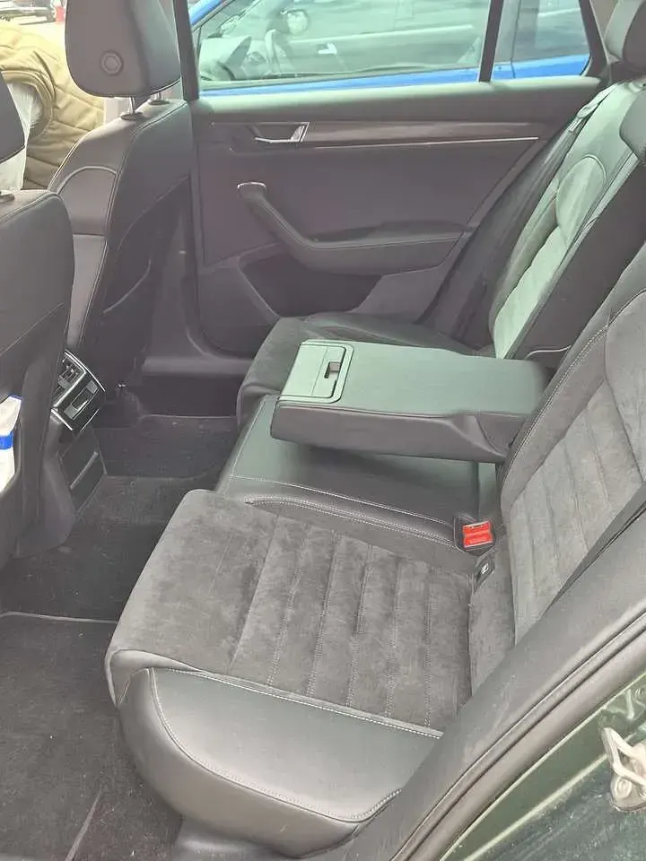 Gebraucht Skoda Superb Scout 4x4 190 PS (139 kW) 2020 Grün Kombi