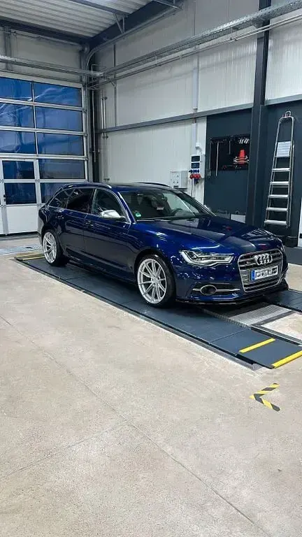 Gebraucht Audi S6 Sport 420 PS (308 kW) 2012 Blau Kombi