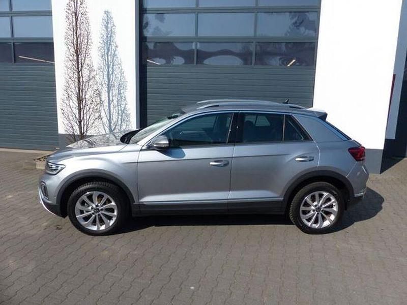 Gebraucht VW T-Roc Style 150 PS (110 kW) 2023 Silber SUV