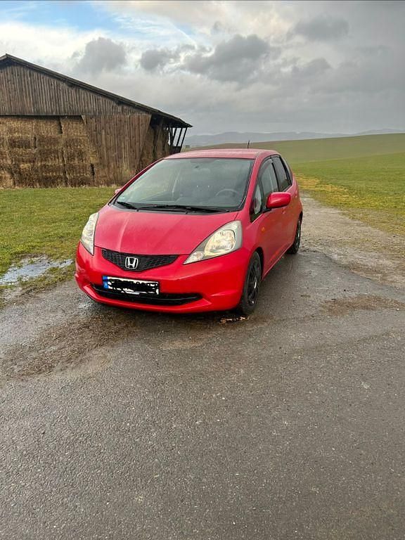 Gebraucht Honda Jazz 90 PS (66 kW) 2011 Rot Kleinwagen