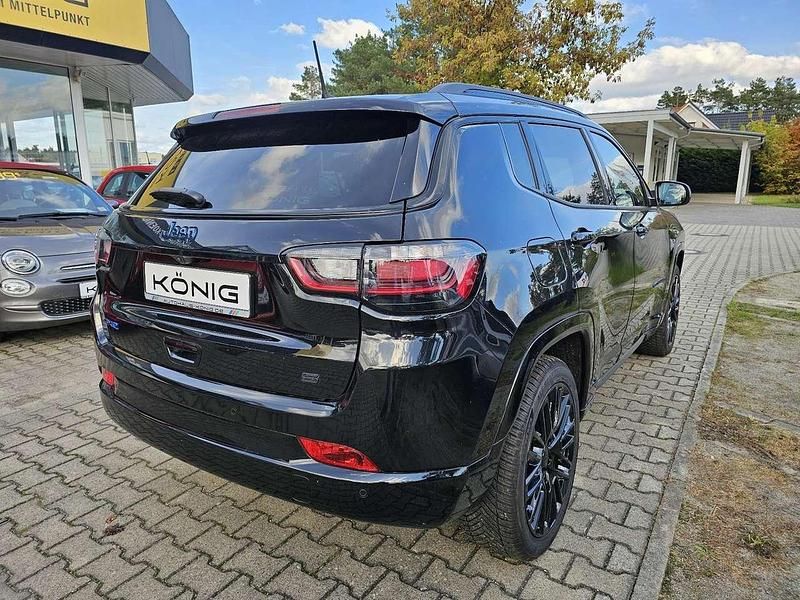Gebraucht Jeep Compass 239 PS (175 kW) 2022 Solid black (5ck) SUV