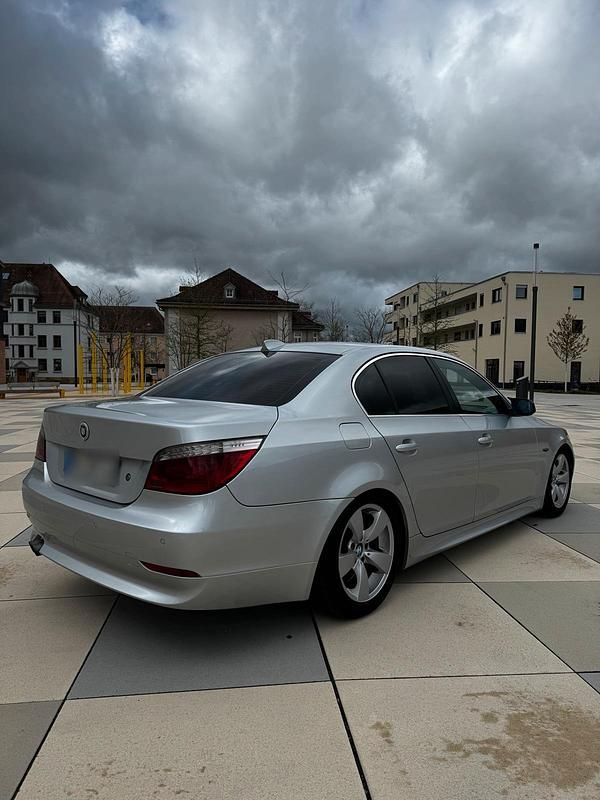 Usata BMW 520 M Sport 170 CV (125 kW) 2004 Argento Berlina