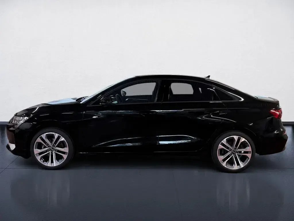 Gebraucht Audi A3 Advanced 150 PS (110 kW) 2025 Mythosschwarz metallic Limousine