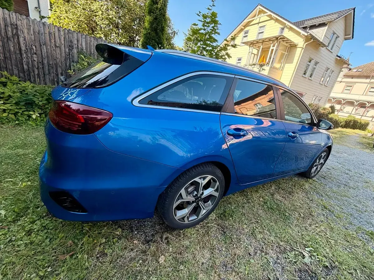 Gebraucht Kia Ceed 136 PS (100 kW) 2019 Blau Kleinwagen