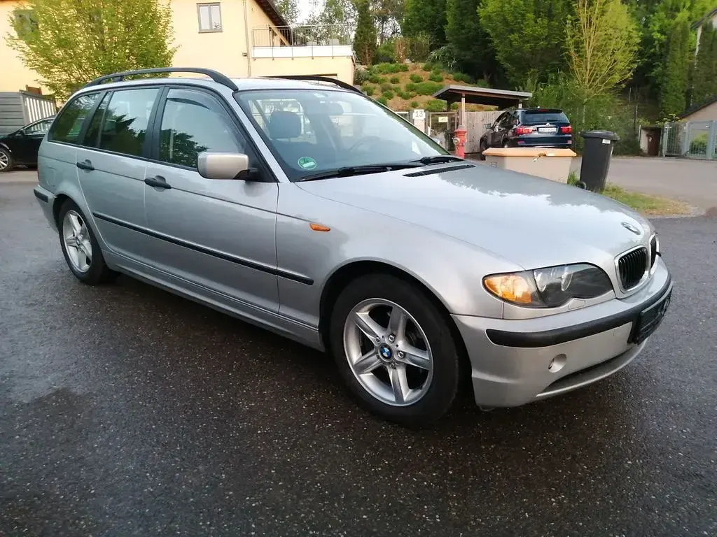 Gebraucht BMW 318 Sport Line 143 PS (105 kW) 2002 Silber Kombi