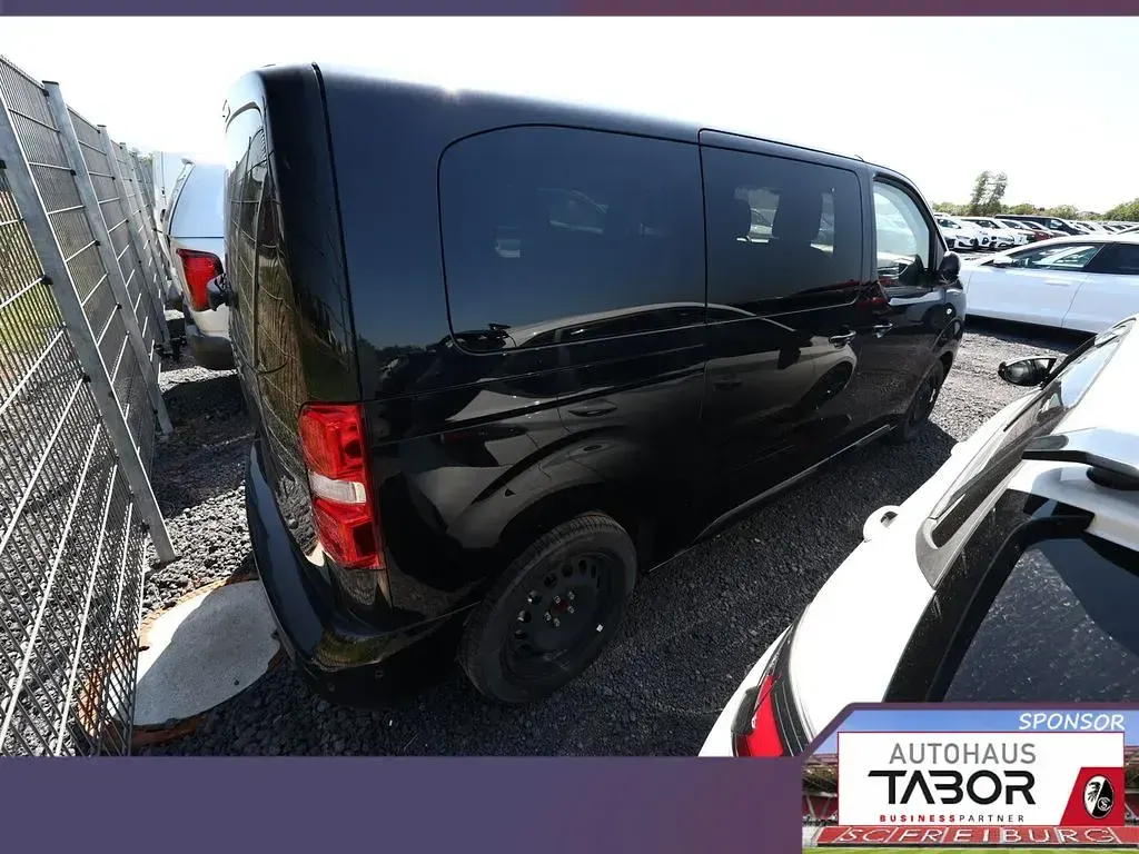 Neu Peugeot e-Traveller S 100 kW (136 PS) 2026 Schwarz (perla nera schwarz metallic) Van / Kleinbus