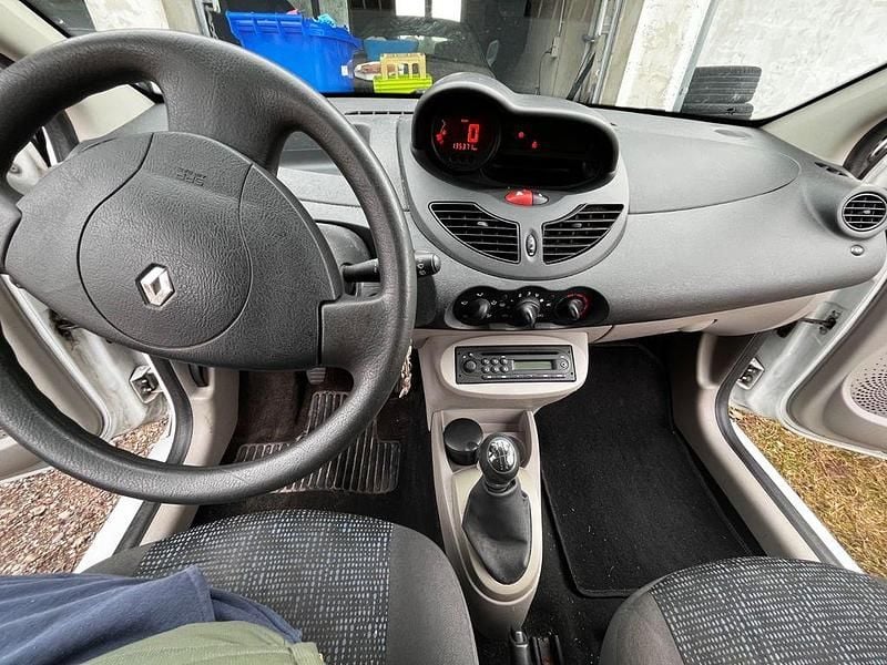 Gebraucht Renault Twingo Authentique 58 PS (42 kW) 2009 Weiß Kleinwagen