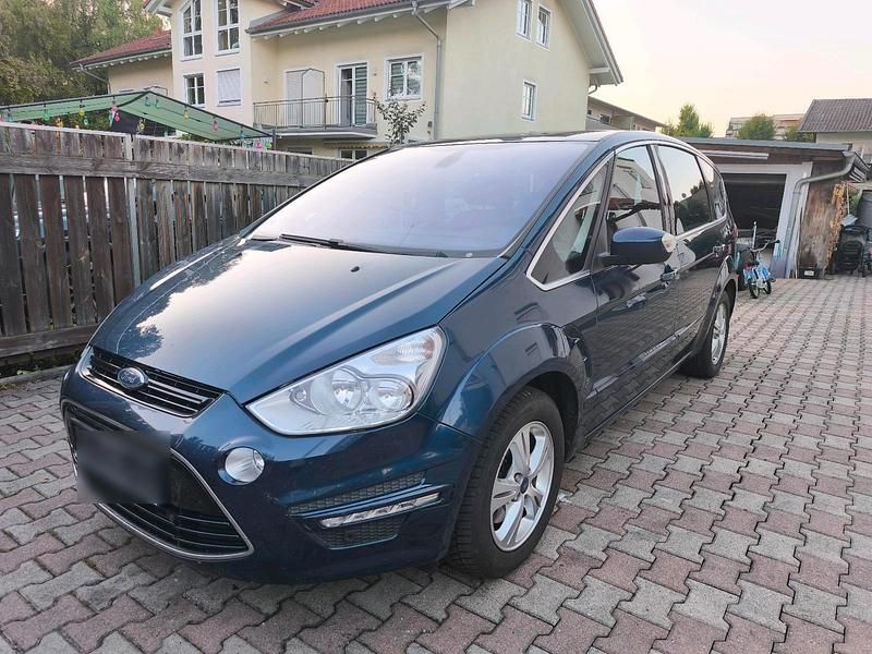 Blau Gebraucht 2011 Ford S-MAX S Van / Kleinbus | 4.499 € (Fairer Preis) - Bild 1/4