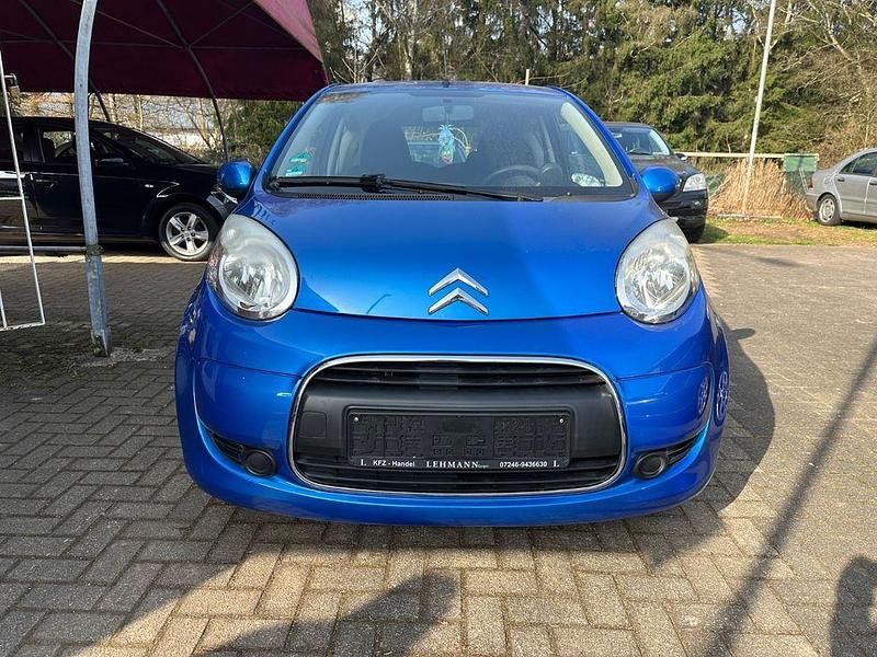 Second-hand Citroën C1 SELECTION 68 CP (50 kW) 2011 Albastru Hatchback
