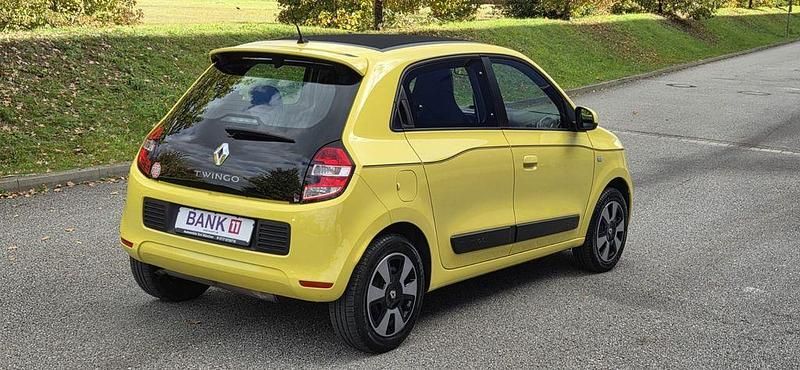 Gebraucht Renault Twingo Liberty 71 PS (52 kW) 2016 Gelb Kleinwagen
