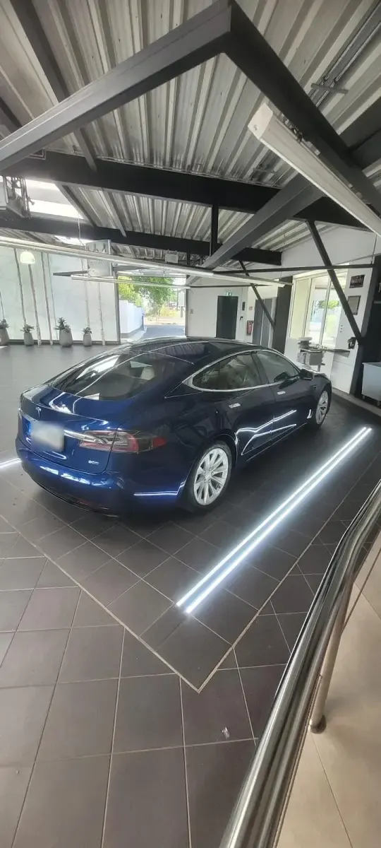 Second-hand Tesla Model S 310 kW (422 CP) 2016 Hatchback