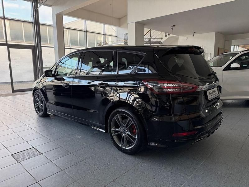 Gebraucht Ford S-MAX ST-Line 190 PS (139 kW) 2019 Schwarz Van / Kleinbus