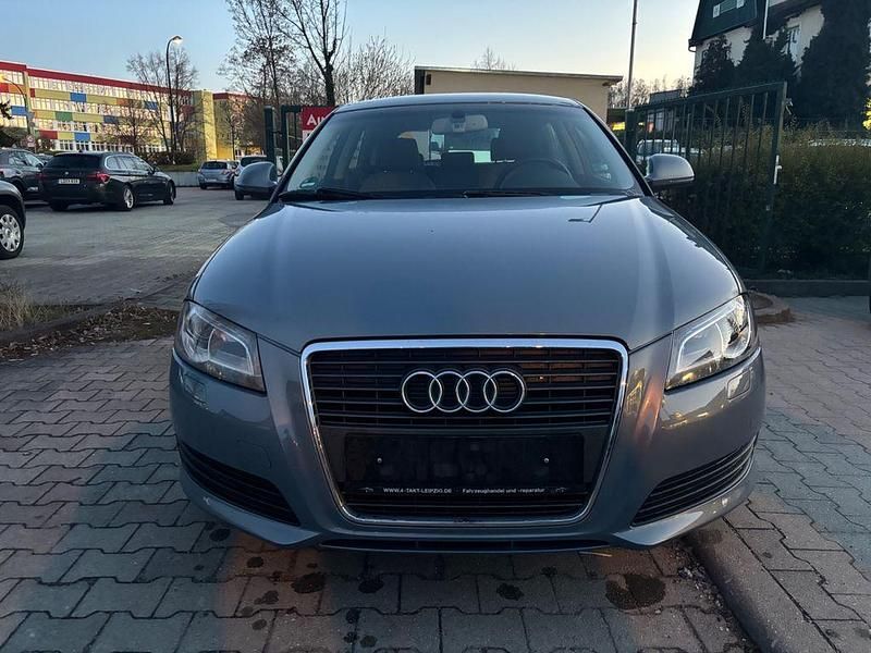 Gebraucht Audi A3 Attraction 125 PS (91 kW) 2009 Blau Kleinwagen