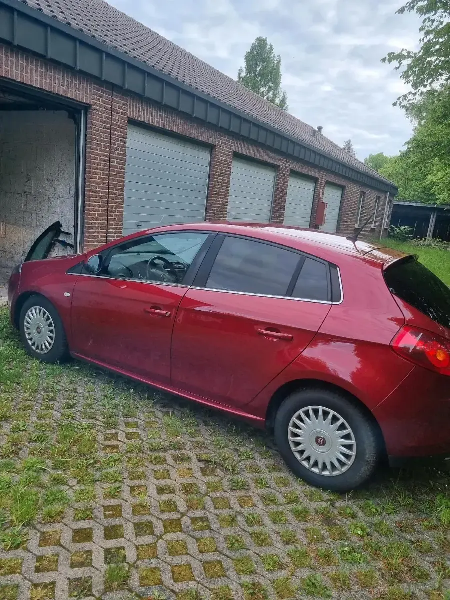 Gebraucht Fiat Bravo 140 PS (102 kW) 2010 Rot Kleinwagen