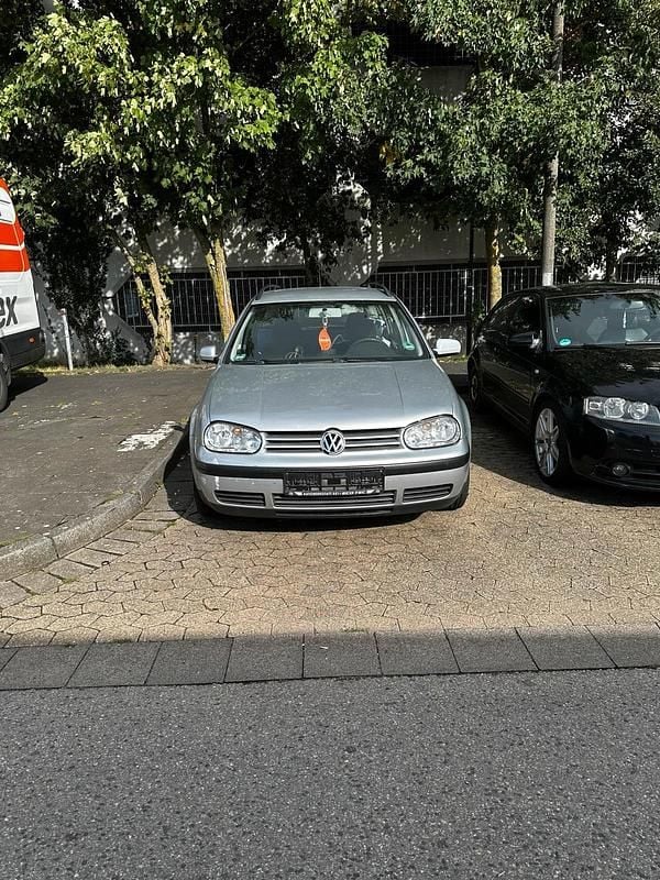 Silber Gebraucht 2003 VW Golf IV Kombi | 1.300 € (Fairer Preis) - Bild 1/4