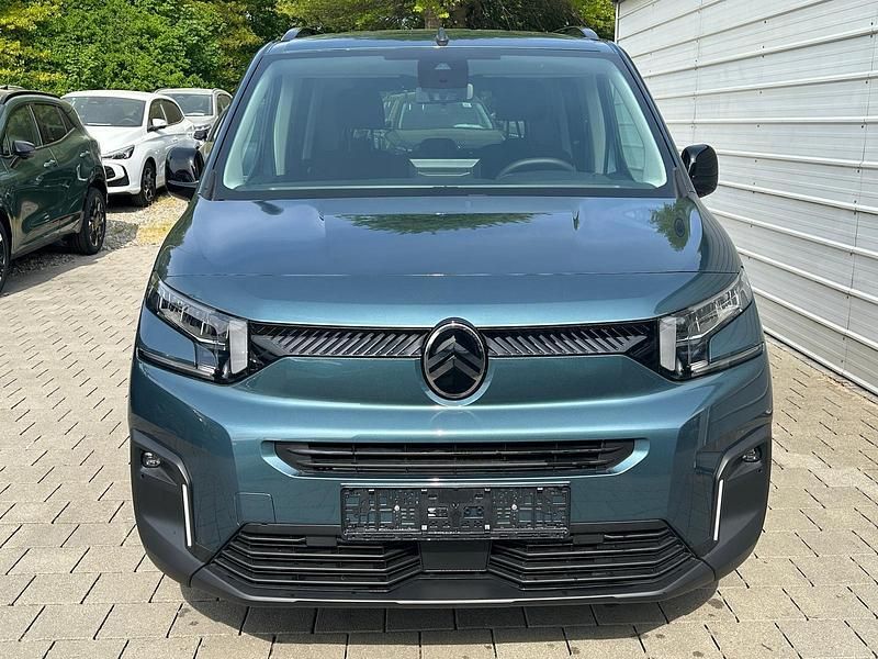 Neu Citroën Berlingo 131 PS (96 kW) 2025 Stahl grau metallic Van / Kleinbus