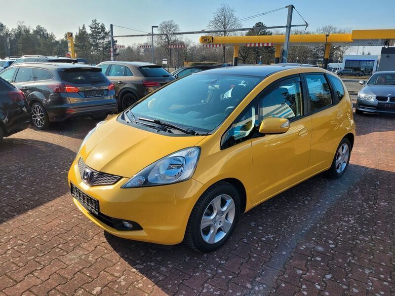 Gelb Gebraucht 2010 Honda Jazz Exclusive Kleinwagen | 7.200 € (Etwas zu teuer) - Bild 1/4