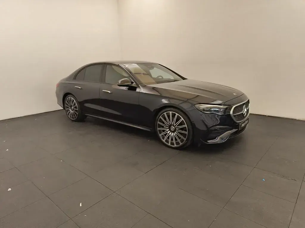 Gebraucht Mercedes E220 Advanced 197 PS (144 kW) 2025 Nautikblau metallic Limousine