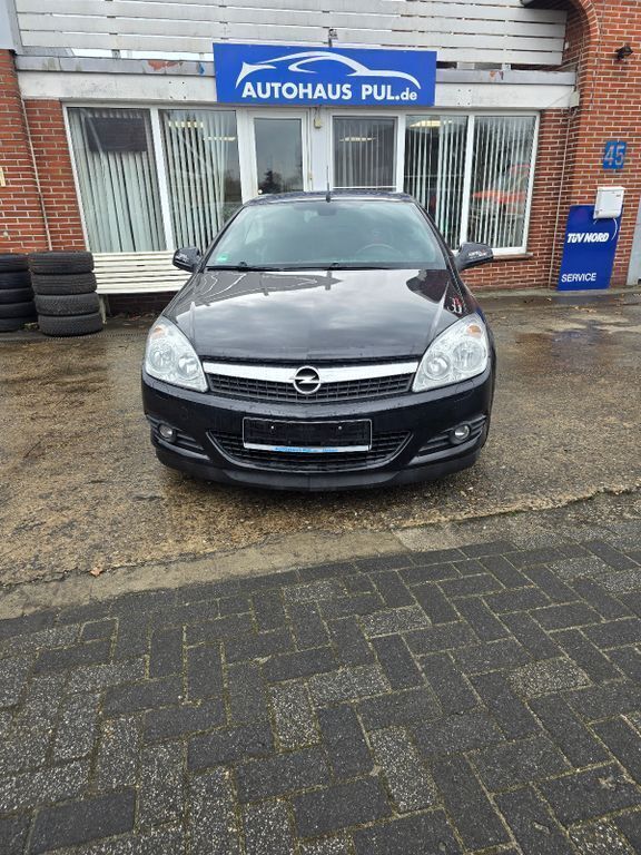 Schwarz Gebraucht 2010 Opel Astra Cabriolet Cabrio | 5.250 € (Etwas zu teuer) - Bild 1/4