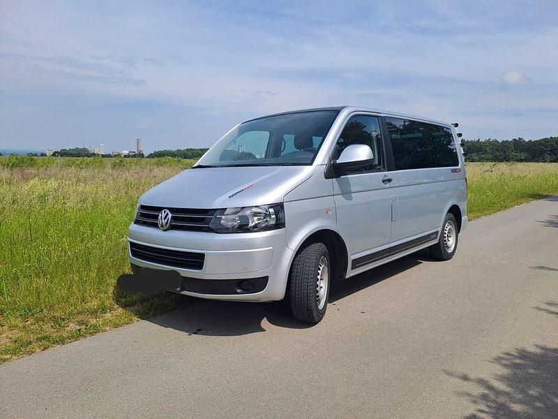 Silber Gebraucht 2014 VW T5 Van | 22.499 € - Bild 1/4