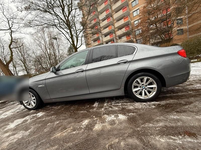 Gebraucht BMW 525 2011 Grau Limousine