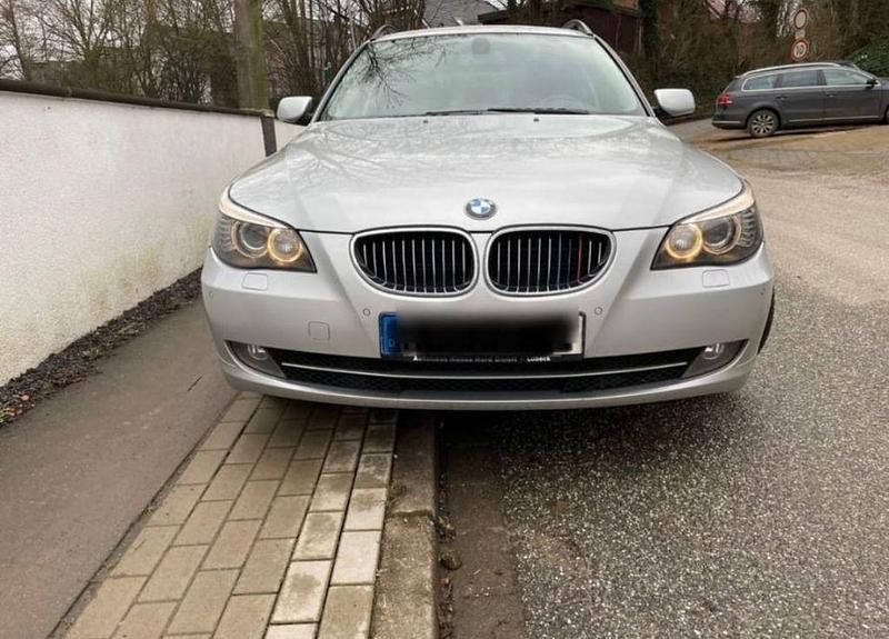 Gebraucht BMW 525 177 PS (130 kW) 2007 Silber Kombi