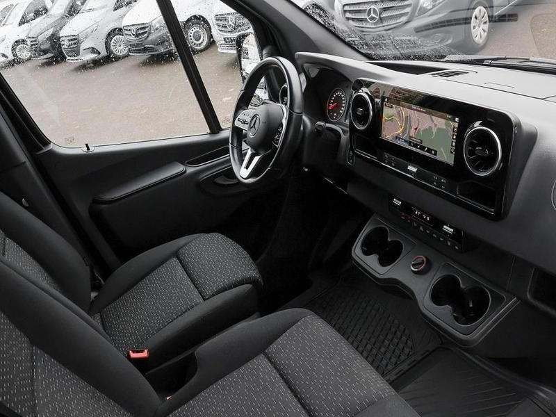 Gebraucht Mercedes Sprinter 190 PS (139 kW) 2023 Schwarz Van