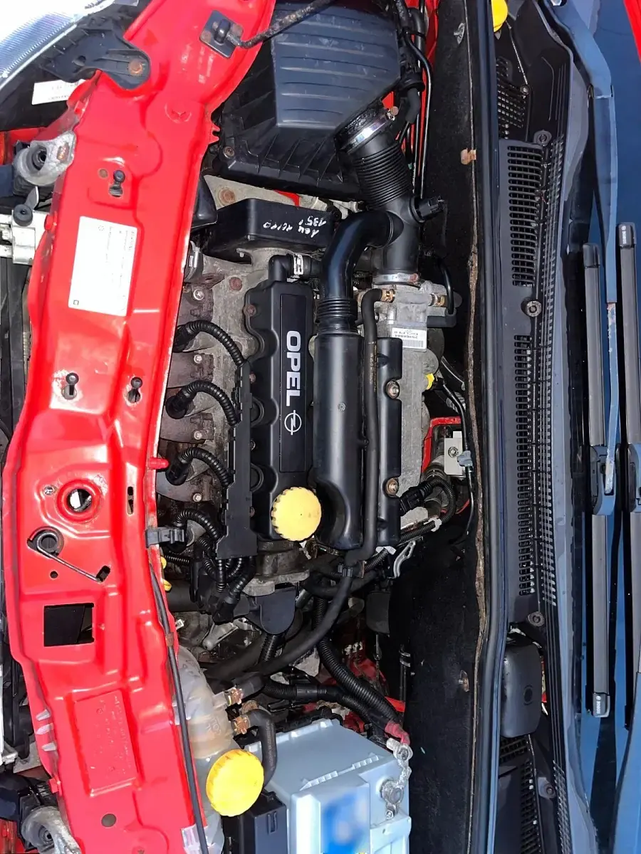 Gebraucht Opel Meriva 77 PS (56 kW) 2004 Rot Van / Kleinbus